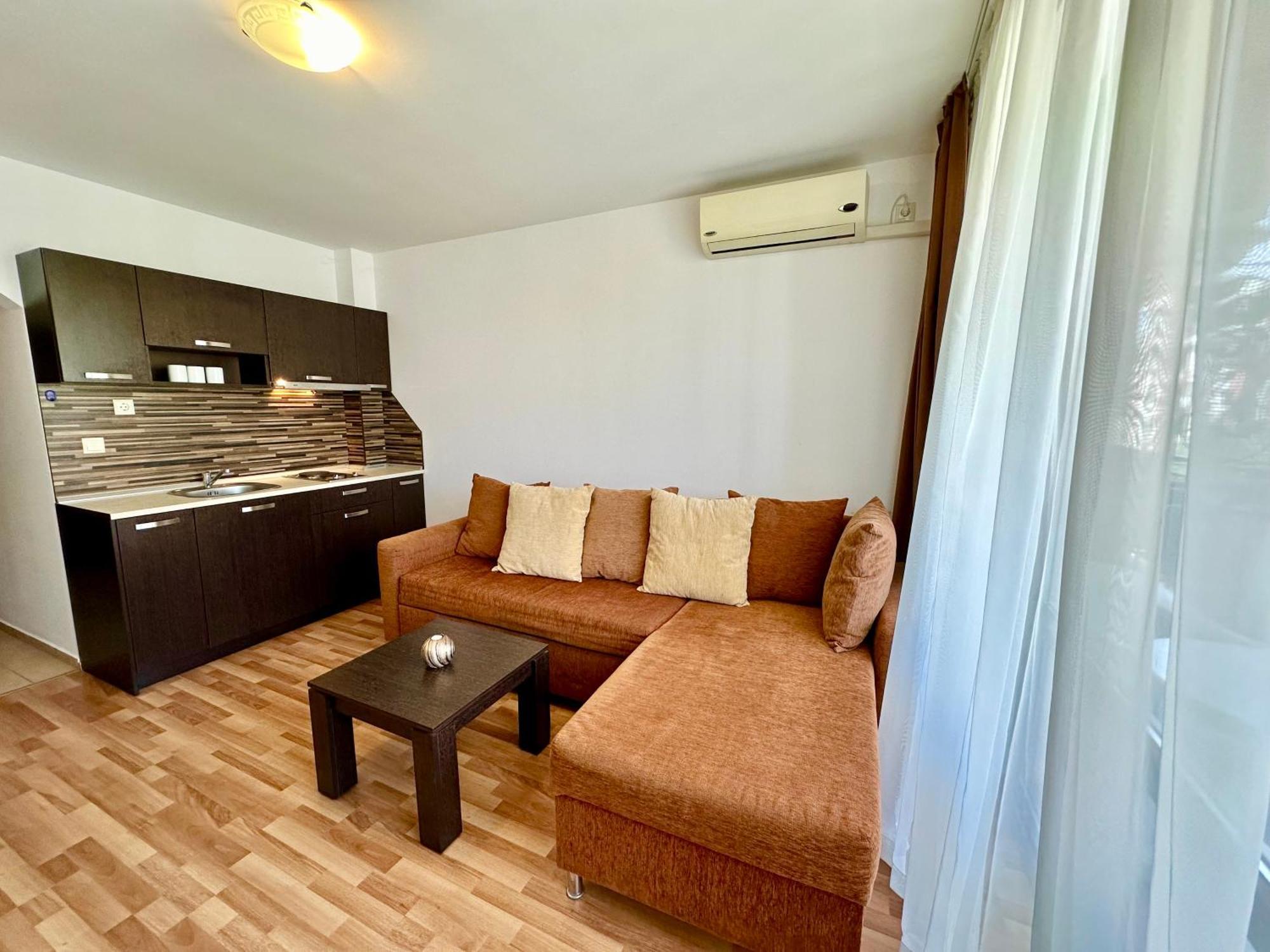 Menada Diamant Apartments Sunny Beach Room photo