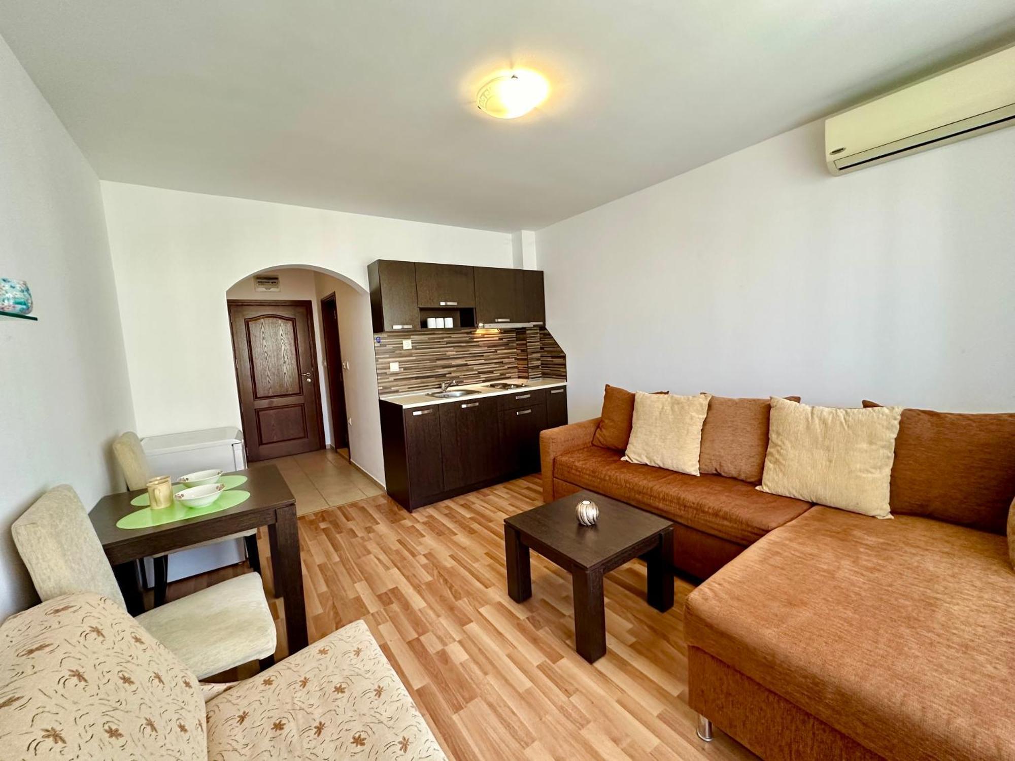 Menada Diamant Apartments Sunny Beach Room photo